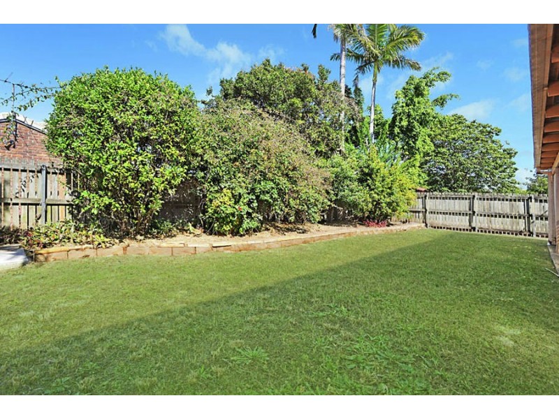 8 Marty st, Wynnum West QLD 4178