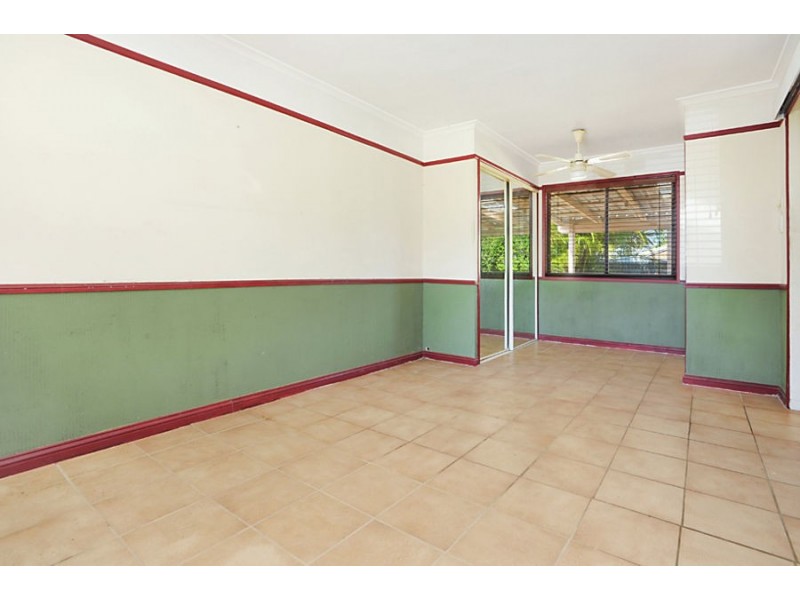 8 Marty st, Wynnum West QLD 4178