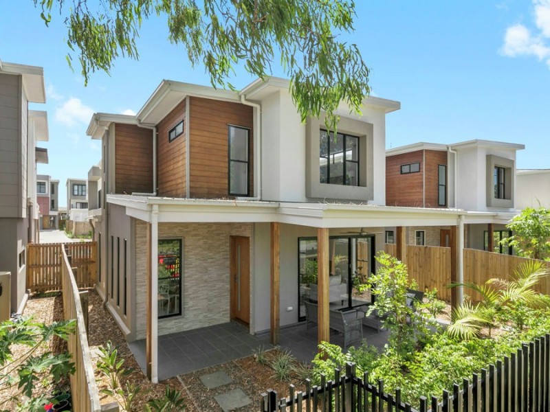 36 Preston Road, Carina QLD 4152