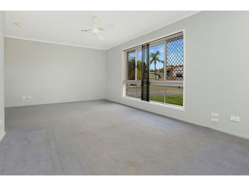 10 Pinto Ct, Yamanto QLD 4305