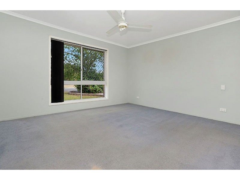 10 Pinto Ct, Yamanto QLD 4305