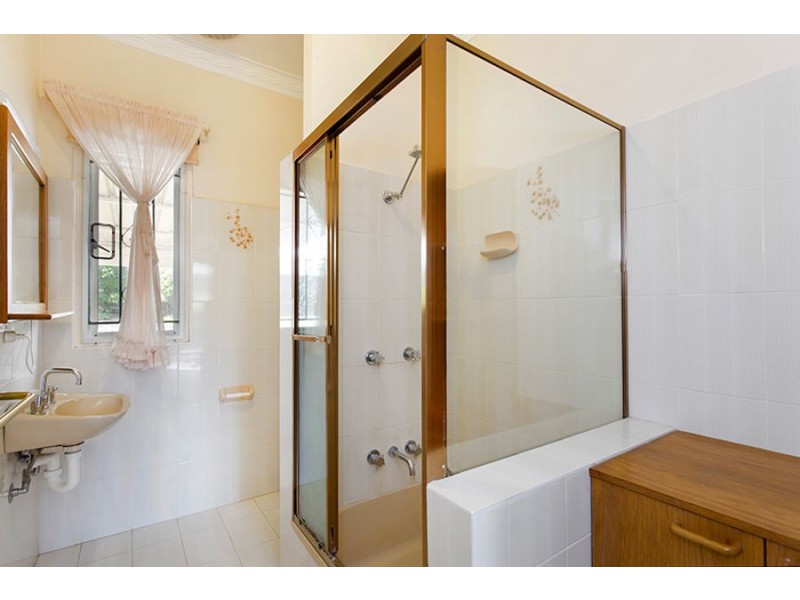 76 Tarana Street, Camp Hill QLD 4152