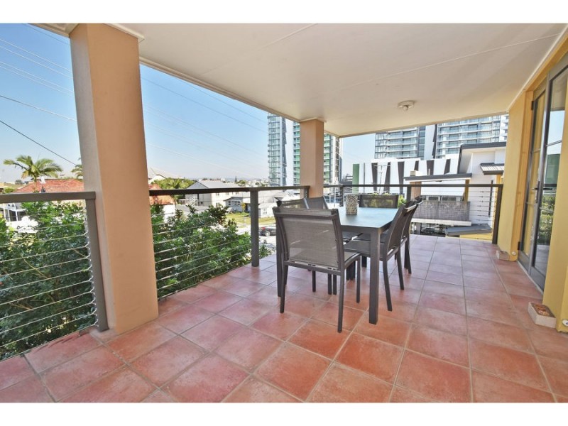 6/10 Amelia Street, Coorparoo QLD 4151