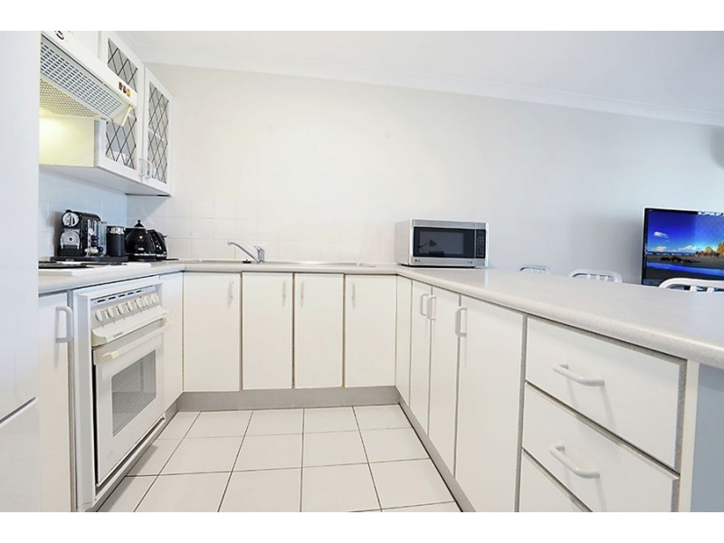 9 / 14 Douglas Street, Greenslopes QLD 4120