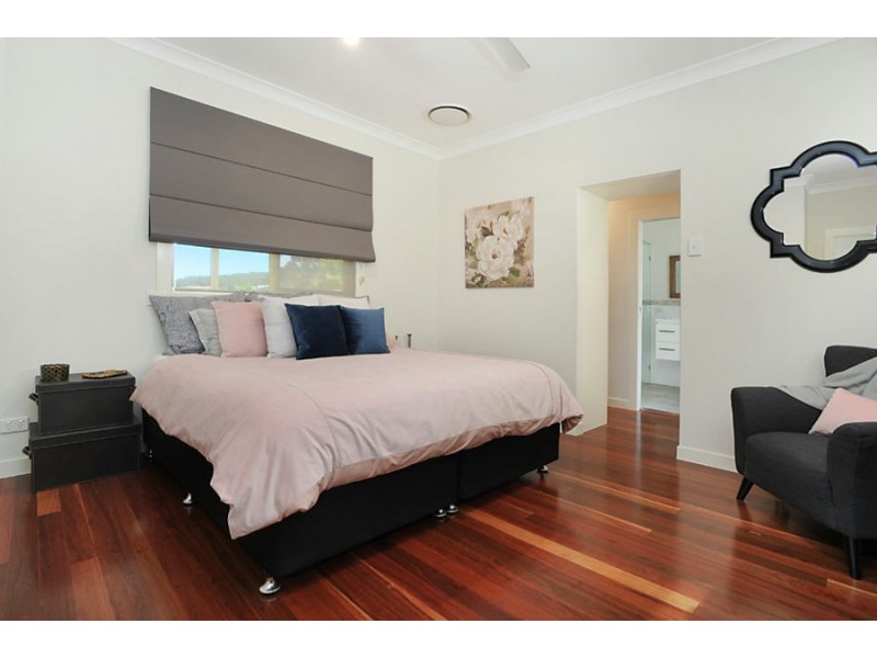 115 Fingal St, Tarragindi QLD 4121