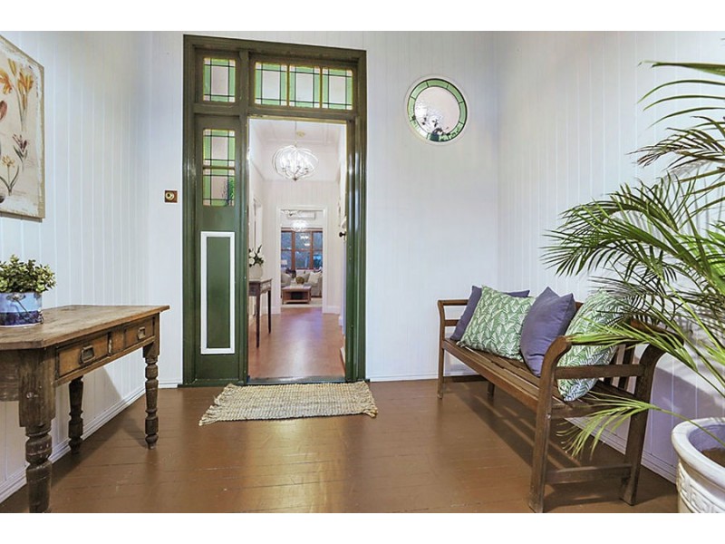 420 Upper Cornwall St, Coorparoo QLD 4151