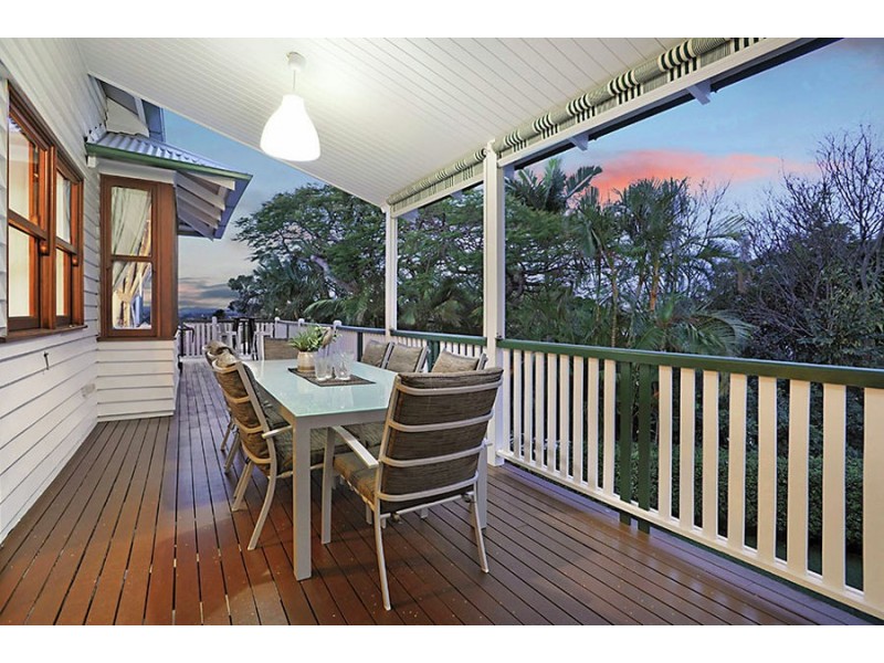 420 Upper Cornwall St, Coorparoo QLD 4151