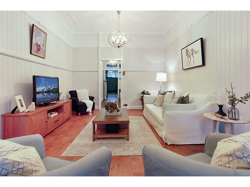 420 Upper Cornwall St, Coorparoo QLD 4151