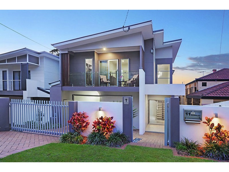 11 Rowsley Street, Greenslopes QLD 4120