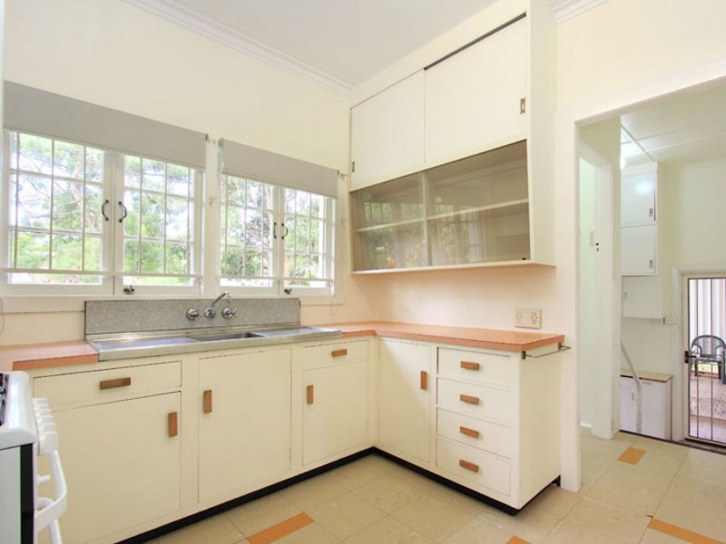 88 Murton Avenue (AKA 8 Stewart Street), Holland Park QLD 4121