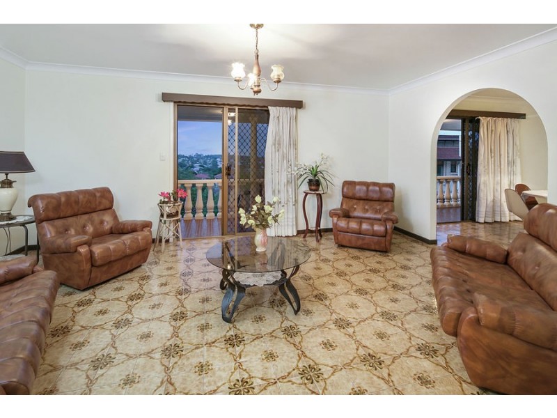 35 Indus Street, Camp Hill QLD 4152