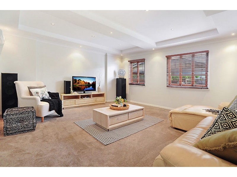 24 Rutland Street, Coorparoo QLD 4151