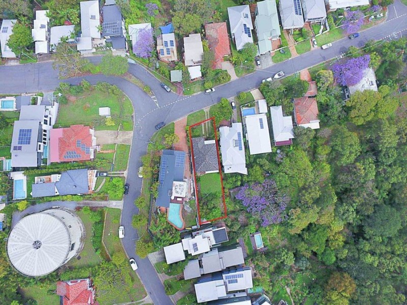 39 McIlwraith Ave, Balmoral QLD 4171