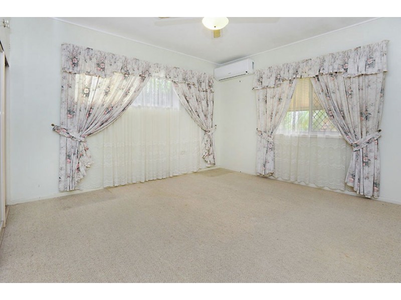 39 McIlwraith Ave, Balmoral QLD 4171