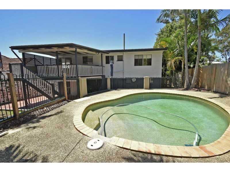 8 Patrick lane, Norman Park QLD 4170