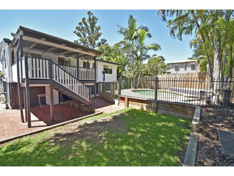 8 Patrick lane, Norman Park QLD 4170