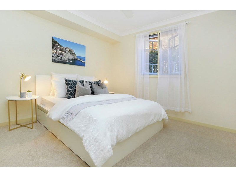 64 Raff Avenue, Holland Park QLD 4121