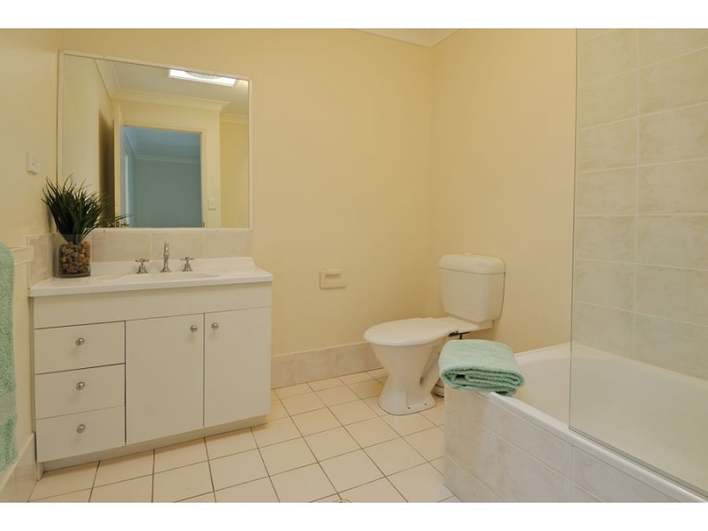 2 / 118 Chester Road, Annerley QLD 4103