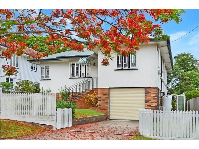 20 Iveagh Avenue, Holland Park West QLD 4121