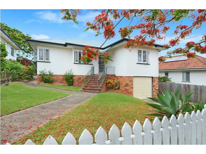 20 Iveagh Avenue, Holland Park West QLD 4121