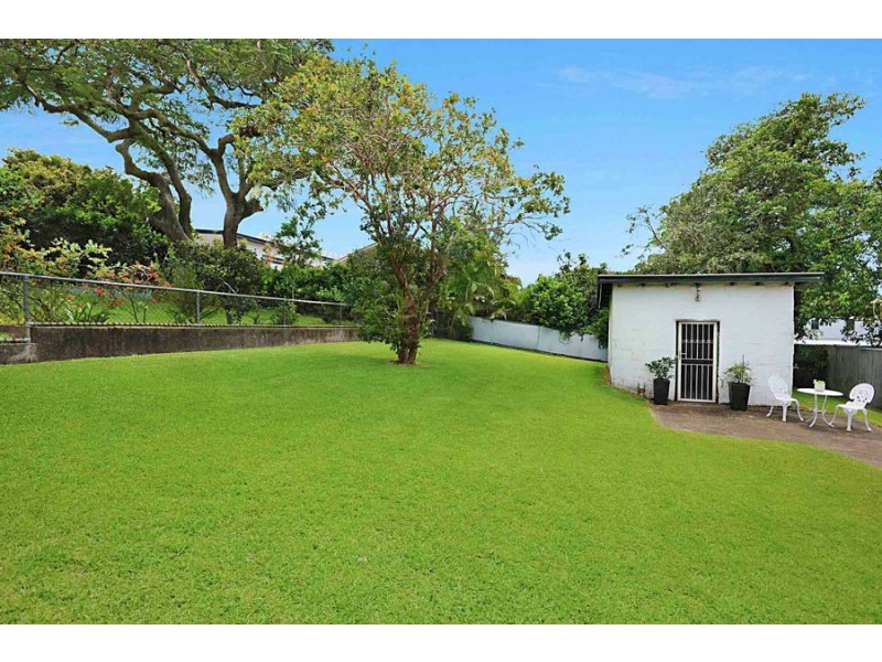 20 Iveagh Avenue, Holland Park West QLD 4121