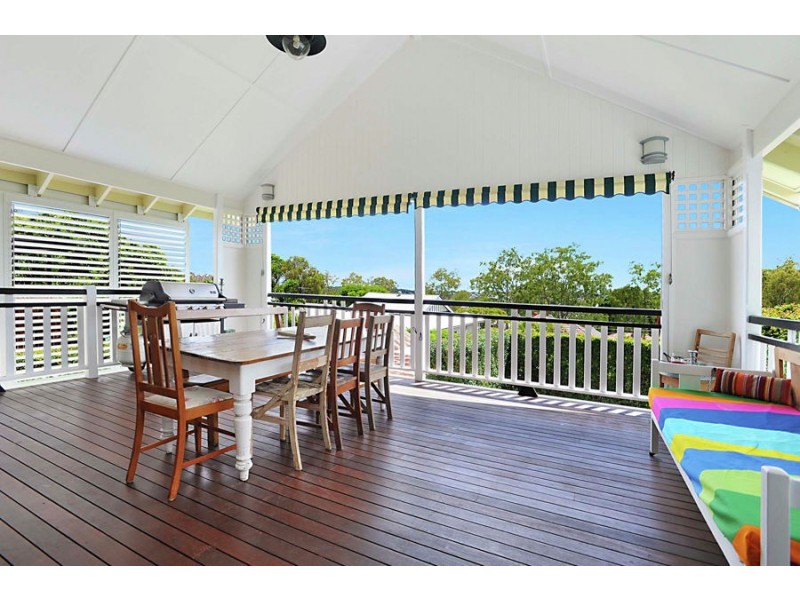 372 Cavendish Road, Coorparoo QLD 4151