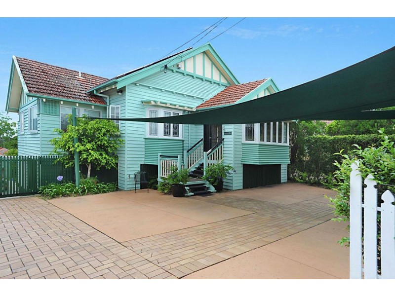 372 Cavendish Road, Coorparoo QLD 4151