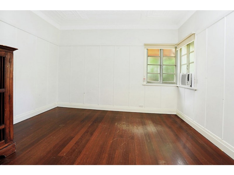 24 Pelham Street, Coorparoo QLD 4151