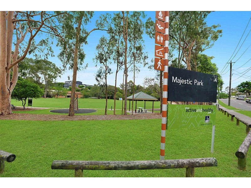 24 Pelham Street, Coorparoo QLD 4151