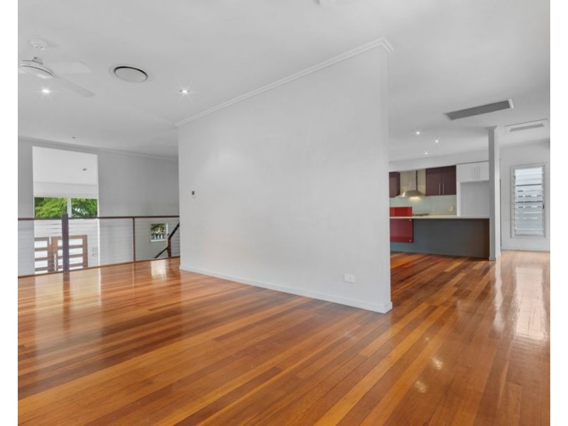 52 Framont Ave, Holland Park QLD 4121