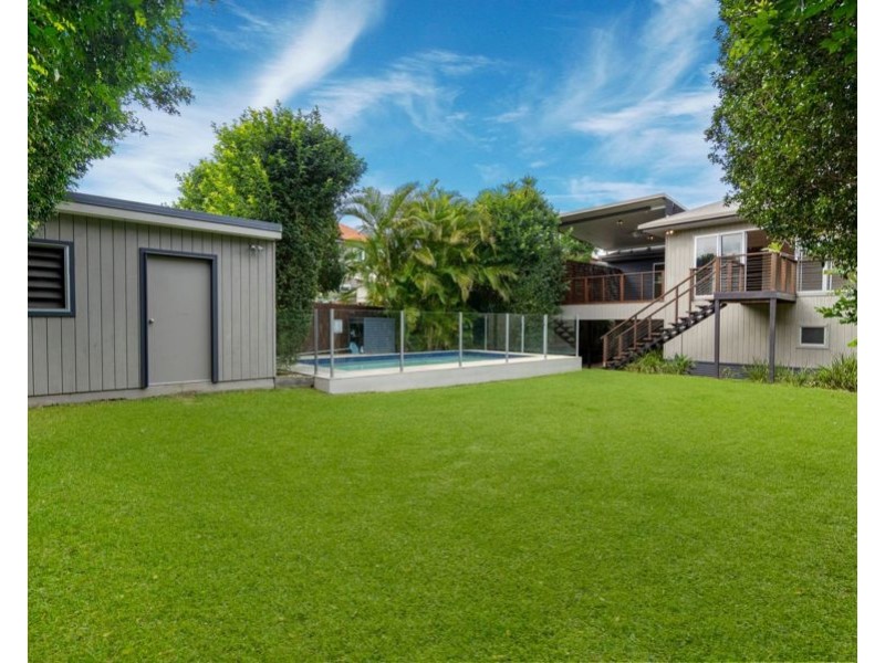 52 Framont Ave, Holland Park QLD 4121