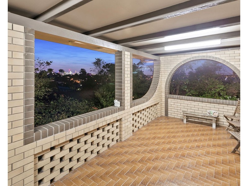 35 Indus Street, Camp Hill QLD 4152