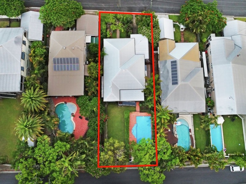 27 Leigh Street, Coorparoo QLD 4151