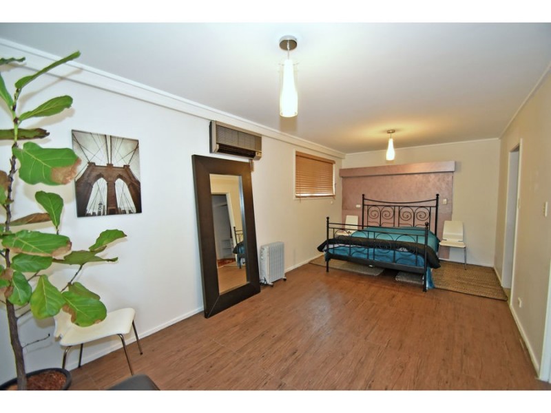 80 Fig Tree Pocket Road, Chapel Hill QLD 4069