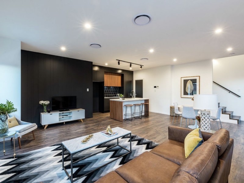 21 Barradine St, Greenslopes QLD 4120