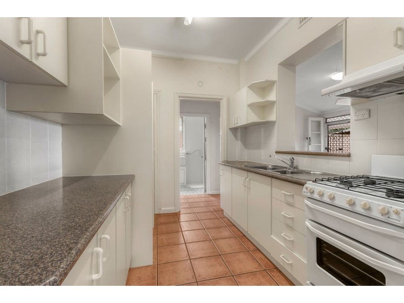 490 Cavendish Road, Coorparoo QLD 4151