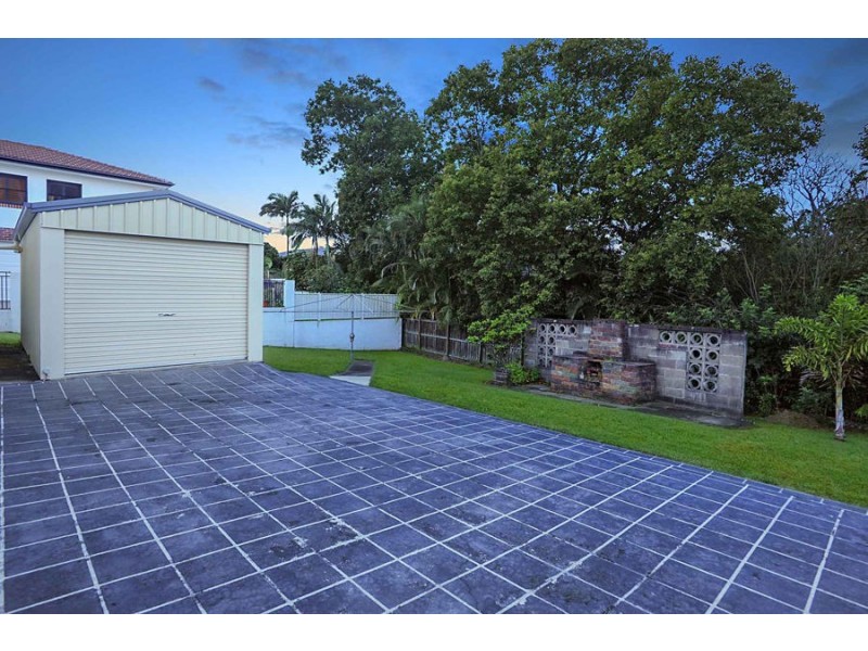 37 Oateson Skyline Dr, Seven Hills QLD 4170