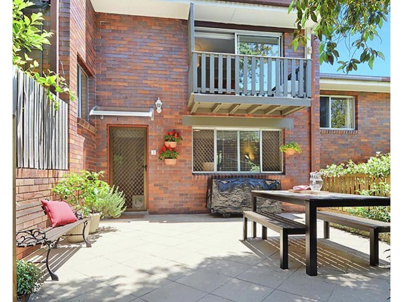 3 / 25 Barradine Street, Greenslopes QLD 4120