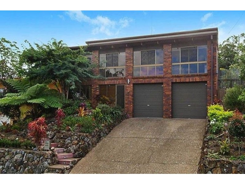 22 Cluden St, Holland Park West QLD 4121