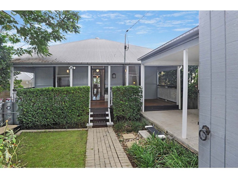 100 Ashgrove Ave, Ashgrove QLD 4060