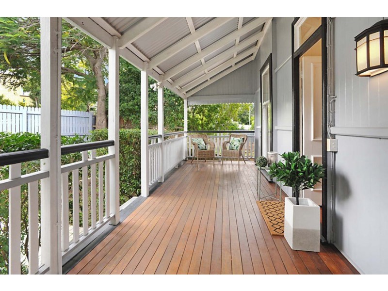 100 Ashgrove Ave, Ashgrove QLD 4060