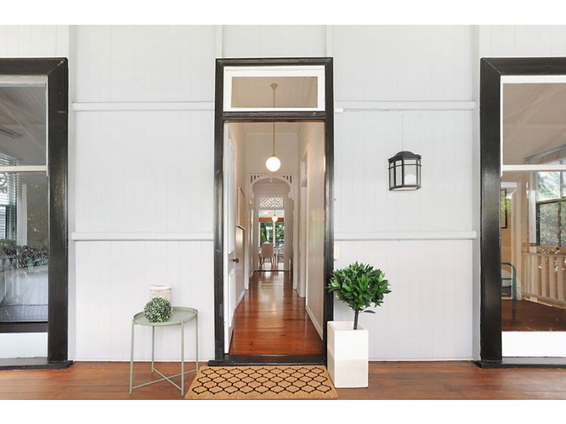 100 Ashgrove Ave, Ashgrove QLD 4060