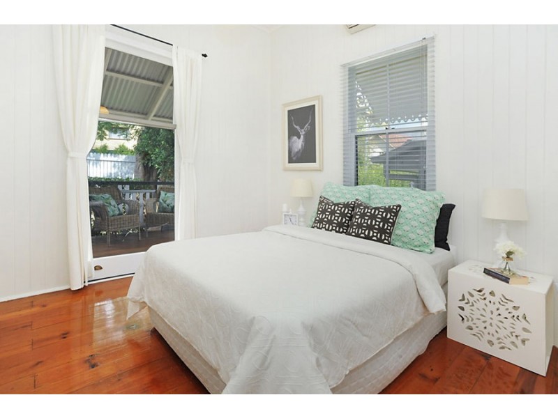 100 Ashgrove Ave, Ashgrove QLD 4060