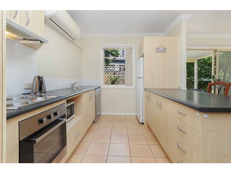 4/43 Brown St, Camp Hill QLD 4152