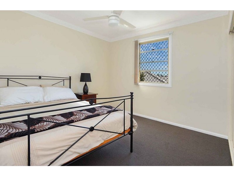 4/43 Brown St, Camp Hill QLD 4152