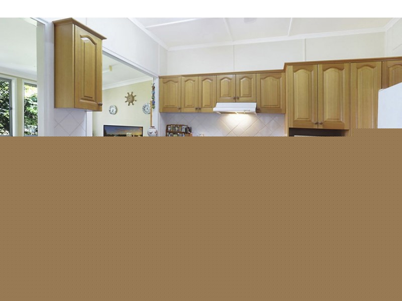 61 Melbourne Ave, Camp Hill QLD 4152