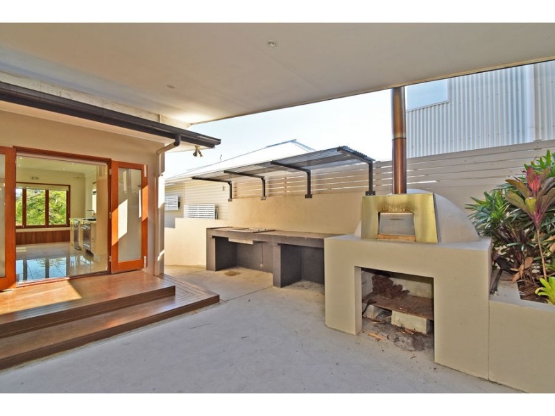 41 Raby Road, Coorparoo QLD 4151