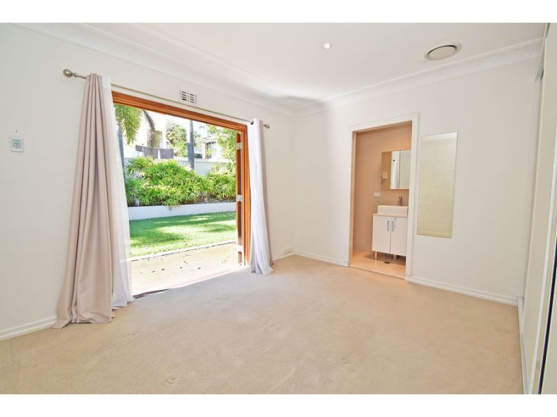 41 Raby Road, Coorparoo QLD 4151