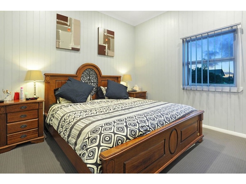 37 Colville Street, Highgate Hill QLD 4101