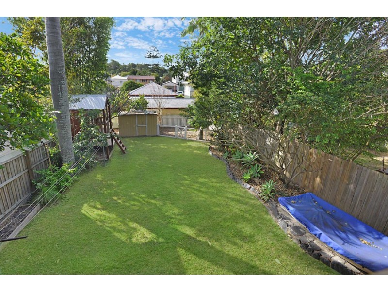 14 Macrossan Ave, Norman Park QLD 4170
